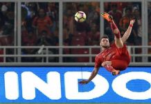 Marko Simic Kelelahan Usai Arak arakan Juara Piala Presiden Pemain persija jakarta marko simic saat tendangan salto