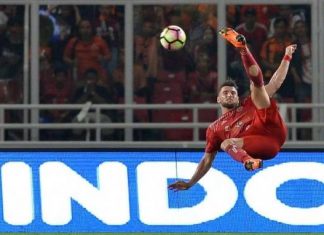 Marko Simic Kelelahan Usai Arak arakan Juara Piala Presiden Pemain persija jakarta marko simic saat tendangan salto