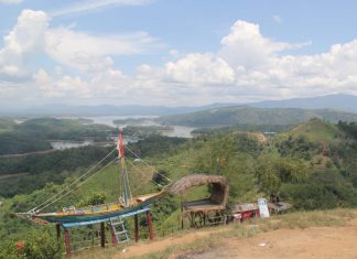 Asyiknya Berwisata di Bukit Matang Keladan, Raja Ampatnya Kalimantan Selatan.