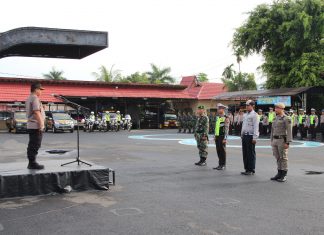 Kapolres Batola AKBP Mugi Sekar Jaya, Pimpin Apel Gelar Pasukan Operasi Lilin Intan 2018.