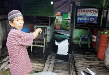 Warga Keluhkan Buruknya Sistem Drainase, di Kawasan Pasar Ahad