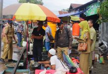 Pemkab Banjar siapkan Tim penyelesaian sengketa PKL Pemurus dan Pedagang Pasar Ahad
