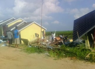 4 Rumah Di Perumahan Graha Karunia Lestari Ambruk 7 Orang Luka Luka