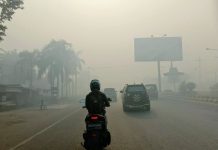 Kabut asap ‘pekat’ selimuti sebagian Gambut dan Landasan Ulin, termasuk Bandara Udara Syamsuddin Noor.