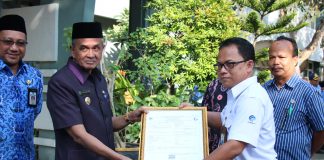 Radio pemkab Banjar,terima SK penyiaran tetap
