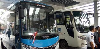 Anggota Komisi V DPR-RI Rifqi Kartayuda, berharap bantuan bus dari Kementerian Perhubungan untuk Kalsel bisa ditambah jumlahnya