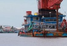 Kapal asing China tiba-tiba masuk Sungai Kapuas, warga khawatir ABK bawa Virus Korona?