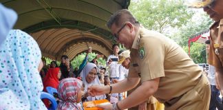 Di acara lauching Stunting Anak Sehat, Gubernur Kalsel, apresiasi Bupati Balangan atas kinerja penyaluran DD tercepat se Indonesia