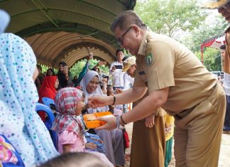 Di acara lauching Stunting Anak Sehat, Gubernur Kalsel, apresiasi Bupati Balangan atas kinerja penyaluran DD tercepat se Indonesia
