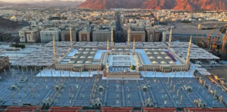 Pembatasan Aktvitas di Makkah dan Madinah Kini 24 Jam