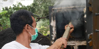 KPH Tabalong kembangkan disinfektan berbahan cangkang kelapa sawit, melalui Kelompok Tani Hutan