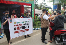 Lawan virus Corona, Bupati Balangan bersama Gugus Tugas dan Kominfo, bagikan 2000 masker gratis