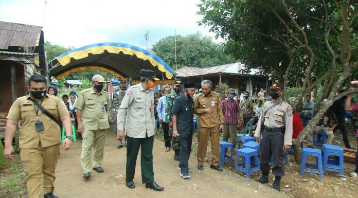 Bupati Banjar bantu korban kebakaran warga Desa Abirau Karang Intan