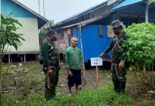 Selain jalan dan jembatan, Satgas TMMD juga bangun jamban sehat untuk warga Desa Sungai Telan Muara