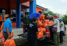 BPBD Balangan salurkan bantuan 7000 paket sembako untuk warga terdampak pandemi Corona