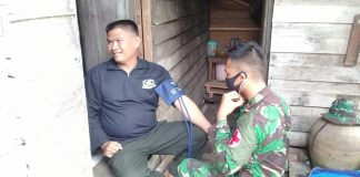 Cuaca ekstrem, anggota satgas TMMD lakukan cek rutin kesehatan