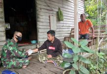 Berikan layanan kesehatan gratis kepada masyarakat, Satgas TMMD rela keliling Kampung