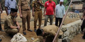 Pemkab Balangan kucurkan bantuan kepada sejumlah tempat ibadah di Halong