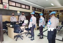 Tegakan disiplin, propam Polda Kalsel gelar razia masker dadakan