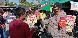 Forkopimcam Anjir Muara bersama tim relawan Kampung Tangguh, sosialisasikan adaptasi kebiasaan baru