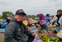 Haji Denny temui pedagang Lok Baintan, siap hidupkan wisata Kalsel