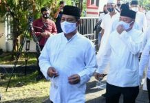 Diusung koalisi Golkar, PDIP dan PKS Pasangan H Sahbirin Noor dan H Muhidin serahkan berkas ke KPU