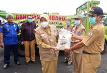 Bupati Hj. Noormiliyani kembali serahkan bantuan paket sembako kepada warga terdampak covid 19