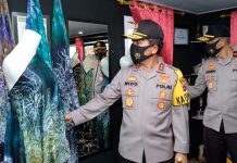 Majukan UKM daerah, Kapolda Kalsel canangkan penggunaan pakaian Sasirangan bagi anggota