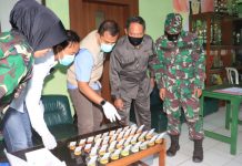 Cegah penyalahgunaan narkoba, prajurit Kodim 1006 Martapura melaksanakan tes urine