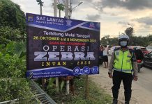 Sosialisasikan Operasi Zebra 2020, Sat Lantas Polres Batola pasang spanduk