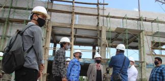 Noormiliyani tinjau pembangunan GOR Desember ditarget rampung