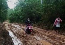 Ruas jalan Desa Hauwai-Desa Aniungan, bakal di aspal