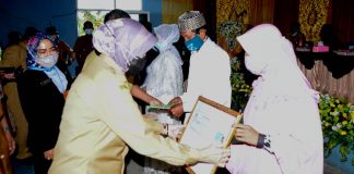 30 pasangan terima dokumen isbath nikah, bupati Noormiliyani ingin tingkatkan pelayanan publik