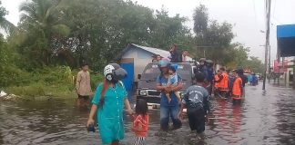 Dikepung banjir, warga di 5 desa di Alalak terpaksa dievakuasi