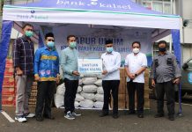 Bank Kalsel dan Indomaret salurkan bantuan untuk warga terdampak banjir di Martapura