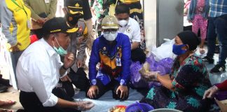 Menko PMK Muhadjir Effendy kunjungi lokasi pengungsian di Sungai Tabuk