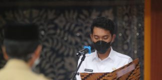 Saidi Mansyur, melantik tiga pejabat fungsional di lingkup Pemkab Banjar