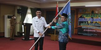 Bupati Banjar H. Saidi Mansyur, melepas rombongan kafilah LPTQ Kabupaten Banjar