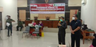 Ketua PN Banjarmasin dan jajarannya ikuti vaksinasi covid 19