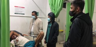 Dua mobil alami benturan keras, pengemudi sempat terjepit dibalik kemudi