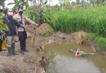Geger, mayat perempuan ditemukan warga mengapung