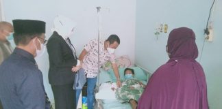 Anggota DPRD Banjar Helda Rina, jenguk remaja korban tersengat listrik