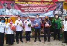 Dinas TPH Kalsel bagikan buah dan sayur untuk warga terpapar virus corona
