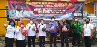 Dinas TPH Kalsel bagikan buah dan sayur untuk warga terpapar virus corona