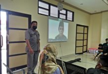 Mantan sekda Tanah Bumbu jalani sidang perdana dalam perkara dugaan korupsi pengadaan kursi