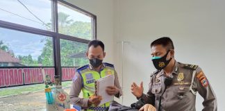 Tergelincir karena jalan lincin, pengendara Scoopy meninggal dunia terlindas kendaraan lain