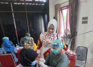 Vaksinasi massal covid 19, kader Gerindra Hj. Helda Rina sampaikan terima kesih kepada masyarakat