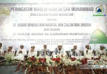 Peringati maulidurrasul, Habib Ahmad bin Naufal berikan tausyiah di Agung Al Karomah
