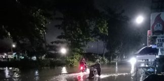 Air sungai meluap, sejumlah wilayah di Banjarmasin tergenang air