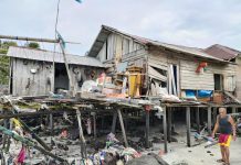 55 buah rumah di Pulau Laut Barat hancur akibat gelombang pasang dan angin kencang